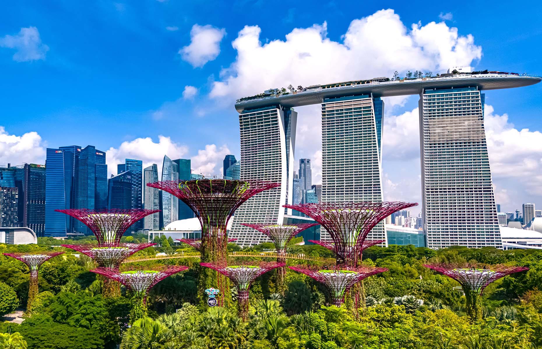 8. Singapore, average wealth per adult: $397,708 (£310,156)